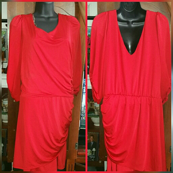 πHost pick 6/26/18πFashion to Figure red dress - Picture 2 of 2